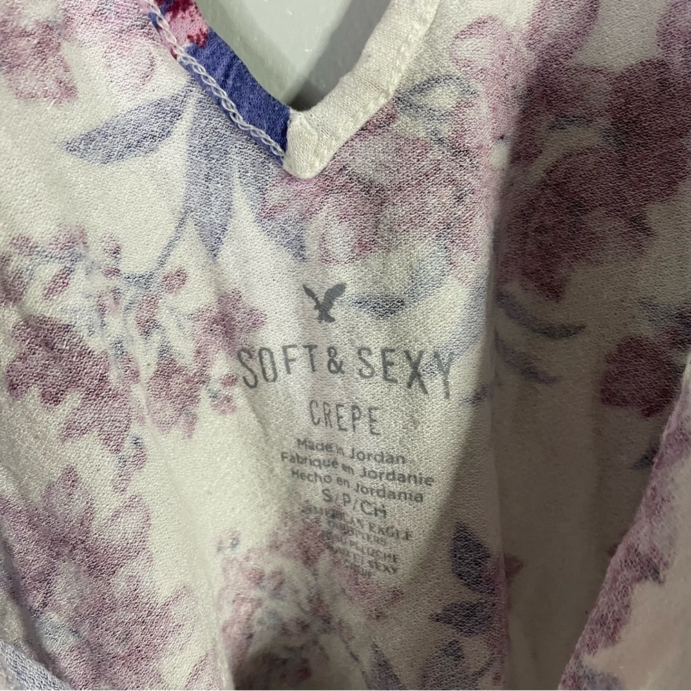 American Eagle Outfitters Soft & Sexy Crepe Floral Flowy Sleeveless Blouse Small - Picture 3 of 7